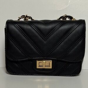 Alfa Bags Black Chevron Quilted Crossbody Shoulder Bag Gold Chain NWT